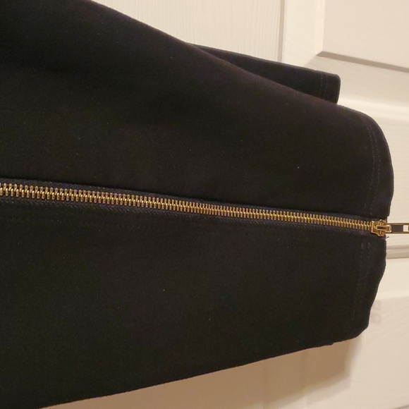 Peter Nygard Cropped Pants.. Black with Gold Zippers Down Legs Size 16-18 - Picture 3 of 5